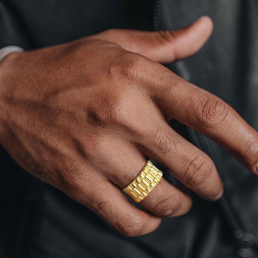 Tavros Golden Bracet Ring