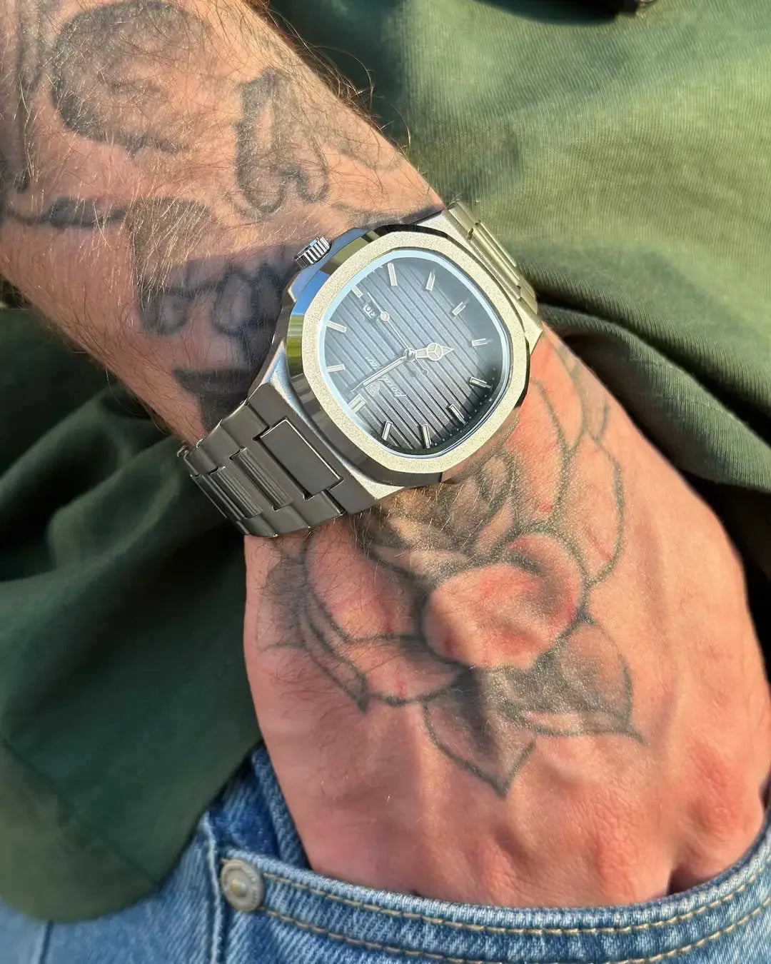 Dominus Classic Quartz Watch